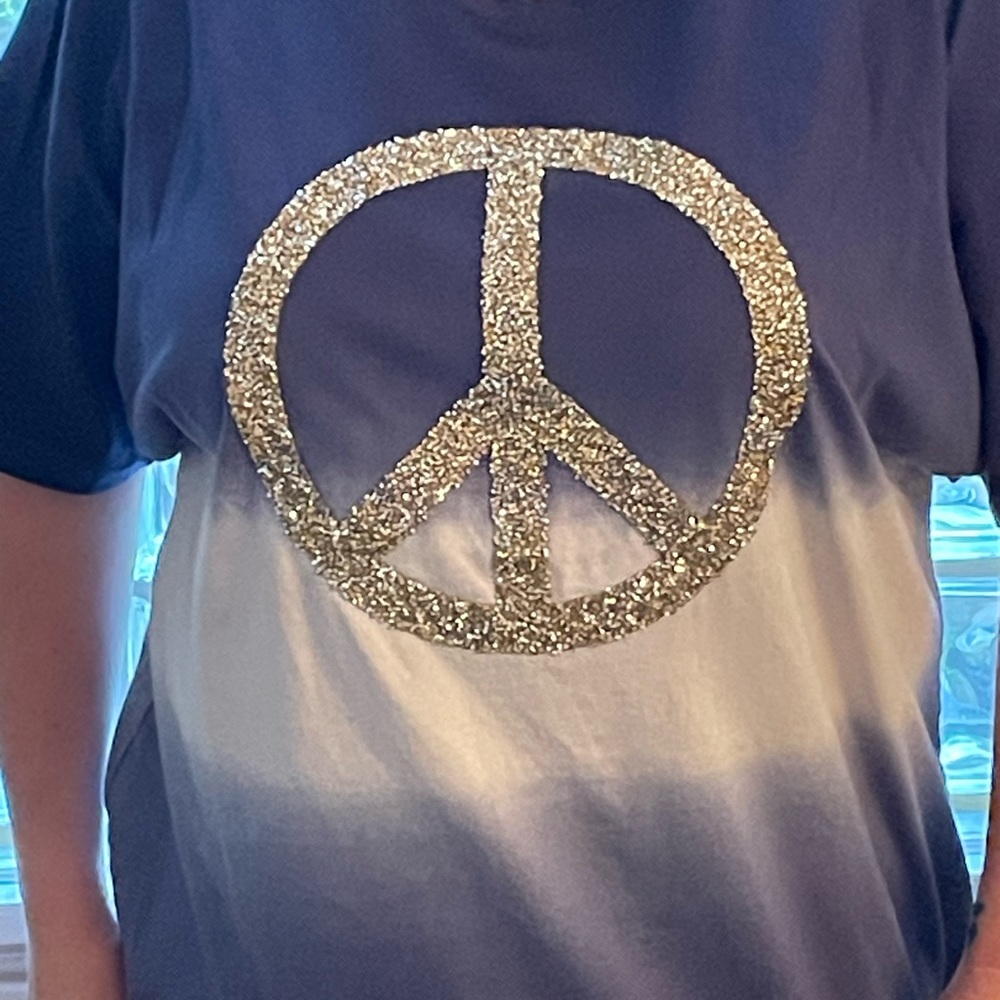 Judith March oversized  peace sign bling tee